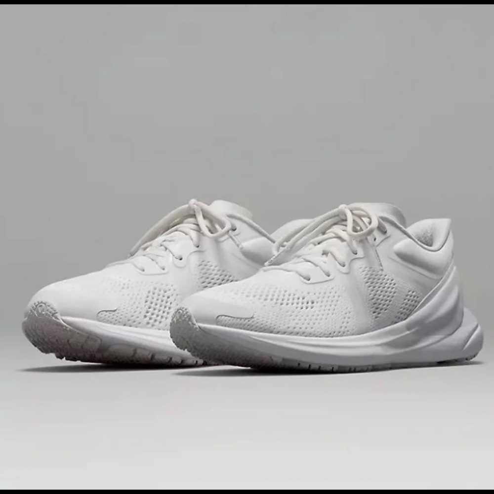 Lululemon shoes 6.5